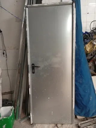 Puerta de hierro para trastero/huerto