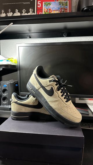 NIKE AIR FORCE 1 '07 LV8