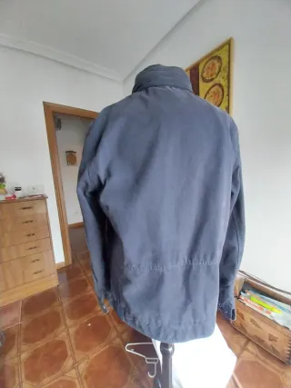 Chaqueta juvenil manga larga con bolsillos