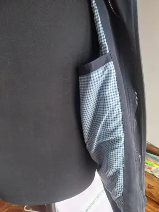 Chaqueta juvenil manga larga con bolsillos