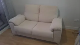 Sofá de 2 plazas beige