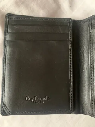 Cartera Guy Laroche Negra