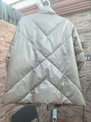 Chaqueta acolchada Woman dorada
