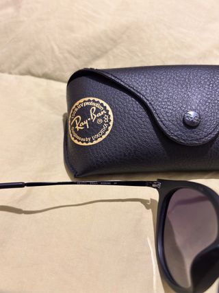 Gafas Ray-Ban Erika RB4171 Negras + Funda