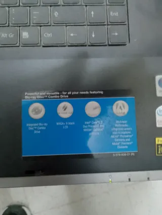 Portátil Sony VAIO Negro y fuente alimentación