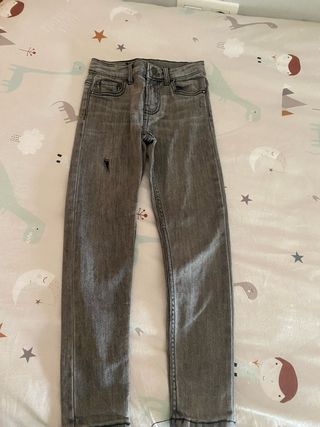 Lote 2 Vaqueros Zara Niños.Talla 6 años