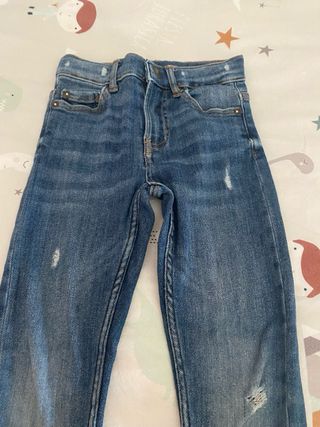 Lote 2 Vaqueros Zara Niños.Talla 6 años