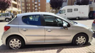 Peugeot 207 2011