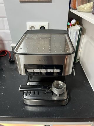 Cafetera Cecotec Expreso con brazo.