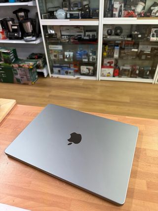 MacBook Pro M1 Pro 2021 16GB RAM 500GB SSD