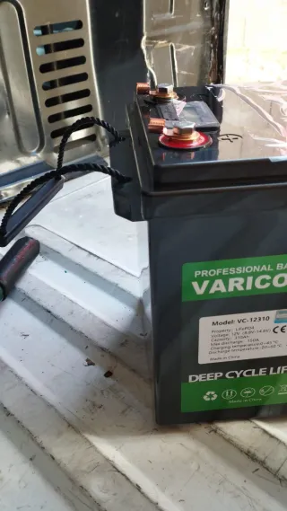 Batería litio Varicore 12V 310Ah LiFePO4
