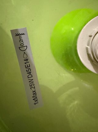 Lámpara de mesa verde