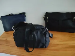 Lote de bolsos variados, todos 25€