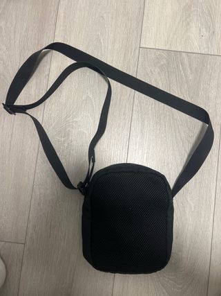 Riñonera Emporio Armani EA7 Negra