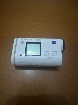 Cámara de acción Sony + bolso de camara.