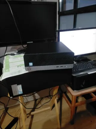 Ordenador HP ProDesk 400 G4 SFF.