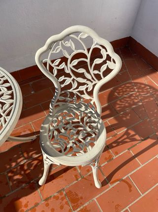 Mesa redonda y 2 sillas para balcón/terraza