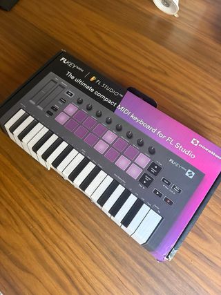 Novation FLKey Mini Teclado MIDI