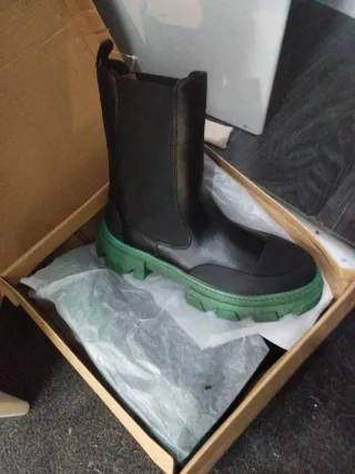 Botas de agua piel y neopreno negras y verdes