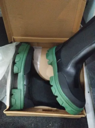 Botas de agua piel y neopreno negras y verdes