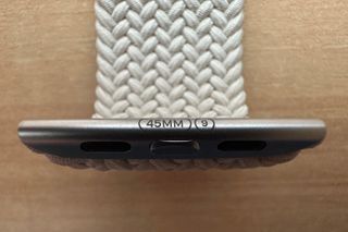 Apple Watch 45mm. Beige Braided Solo Loop 9