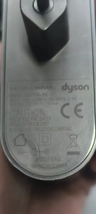Base de carga Dyson con cable