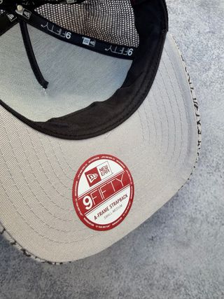 Gorra New Era NY Negra y Gris