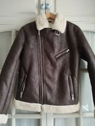 Cazadora efecto piel y borreguito T. S