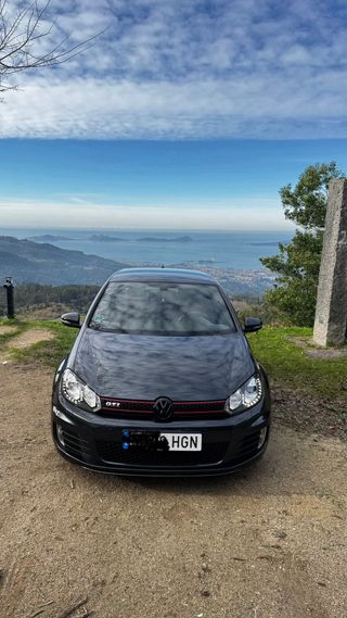 Volkswagen Golf GTI DSG