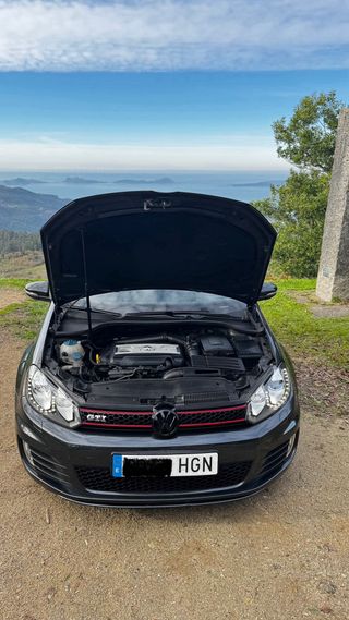 Volkswagen Golf GTI DSG
