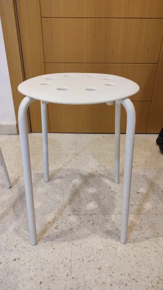 2 Banquitos Ikea blancos