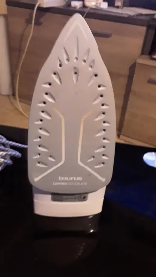 Plancha Vapor Taurus Ártica 2800 Zaffiro