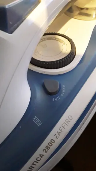 Plancha Vapor Taurus Ártica 2800 Zaffiro