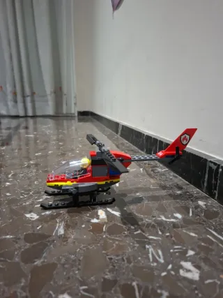 Helicóptero Lego Rojo y Amarillo