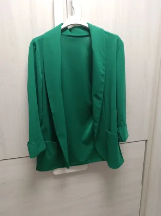 Conjunto blazer y pantalón verde y beige