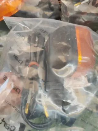 JUEGO 4 INTERMITENTES DERBI VARIANT