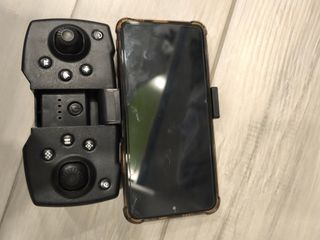 Drone con doppia fotocamera, mai usato