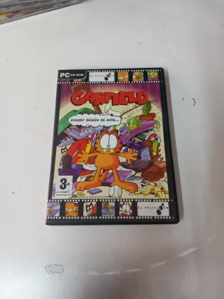 Lot de quatre jocs de PC CD-ROM.