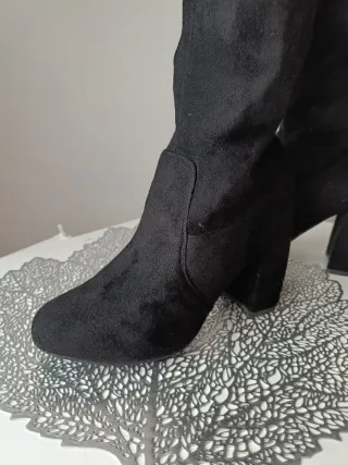 Botas altas negras ante ajustables nuevas37