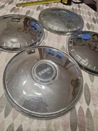 Tapacubos SEAT Clásicos