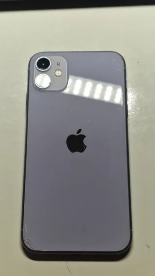 iPhone 11 Viola