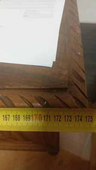 Mueble de castaño artesanal antiguo