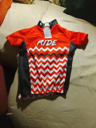 Oferta!!. Camiseta nueva Ciclismo Infantil Talla 1