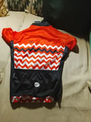 Oferta!!. Camiseta nueva Ciclismo Infantil Talla 1