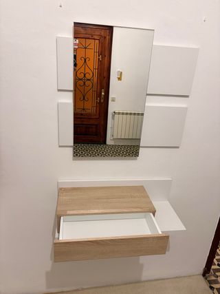 Espejo y cajonera recibidor