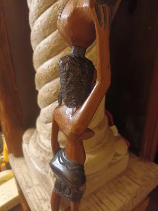 Figuras africanas de madera (2 unidades)