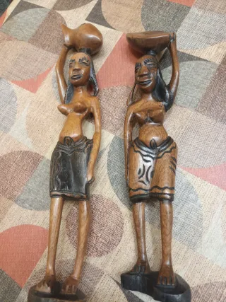 Figuras africanas de madera (2 unidades)