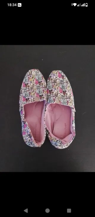 Manoletinas Skechers Perros Talla 41