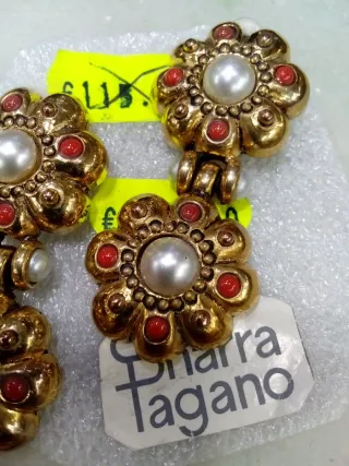 Orecchini Sharra Pagano oro e corallo