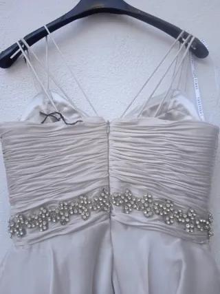 Vestido fiesta raso plata Sonia Peña T.36